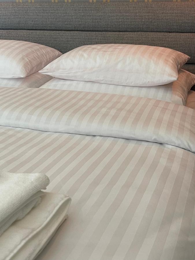Queen Size Bed - Apartament Obok Manufaktury W Centrum Lodzi - Parking Gratis!!! 외부 사진