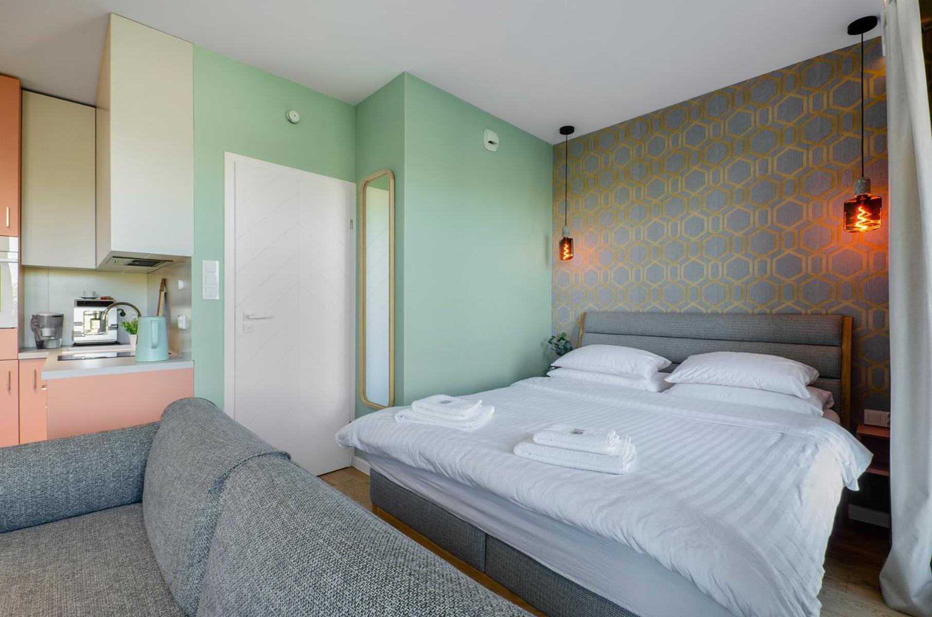 Queen Size Bed - Apartament Obok Manufaktury W Centrum Lodzi - Parking Gratis!!! 외부 사진