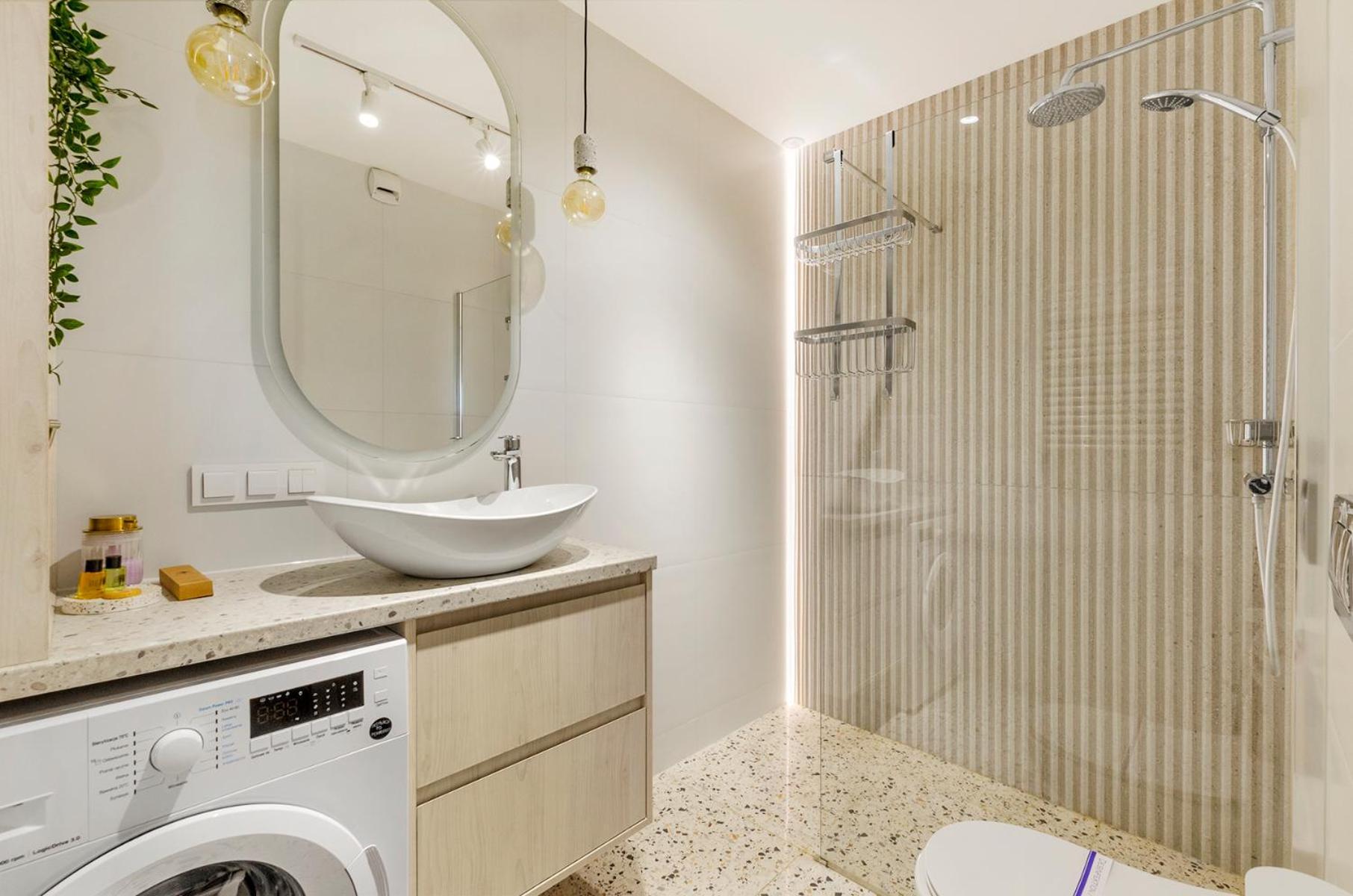 Queen Size Bed - Apartament Obok Manufaktury W Centrum Lodzi - Parking Gratis!!! 외부 사진